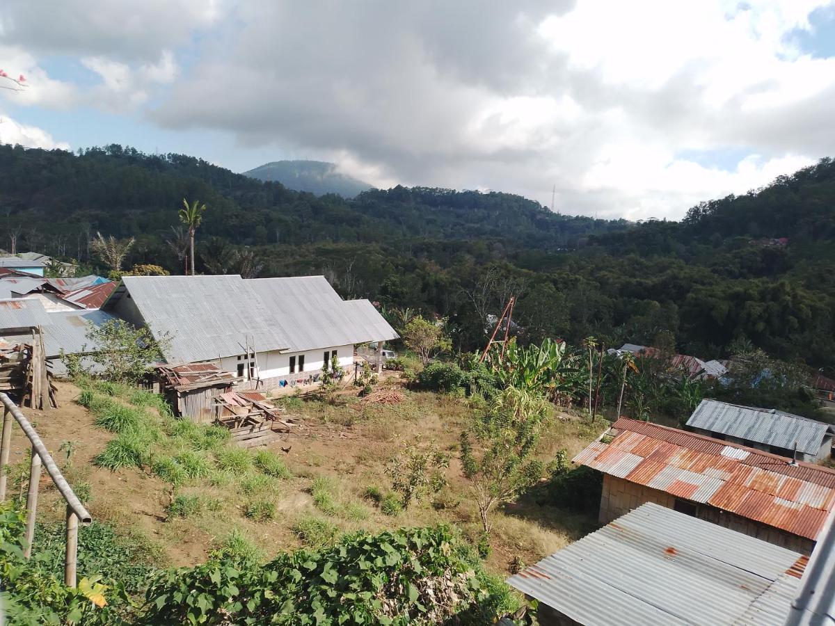 Kristian Homestay Bajawa Exterior photo