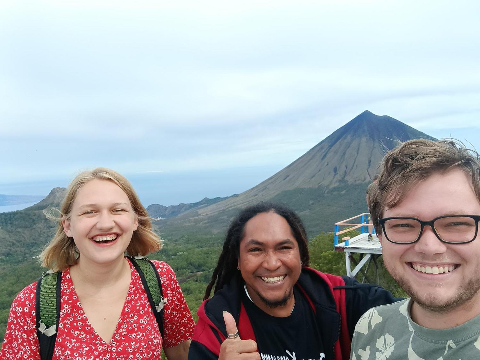 Kristian Homestay Bajawa Exterior photo